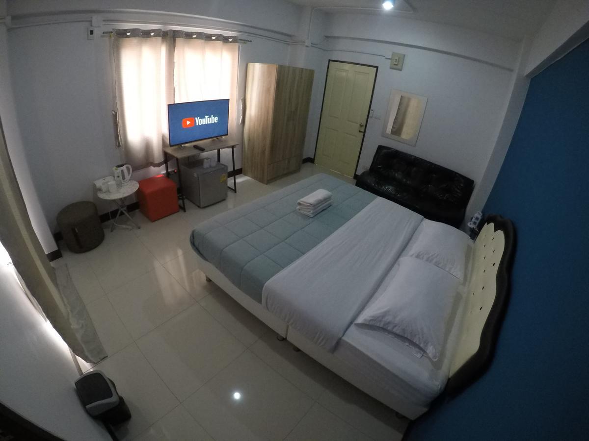 Bun Som Apartment Ban Don Lang Buitenkant foto
